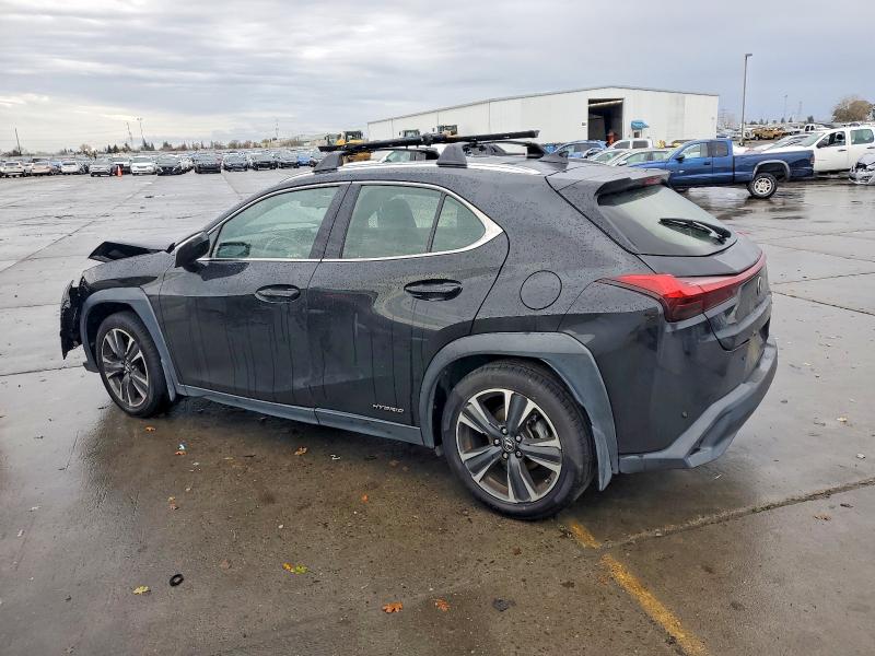 Photo 2 from auction – 2021 LEXUS UX 250H with VIN JTHX9JBH9M2046609