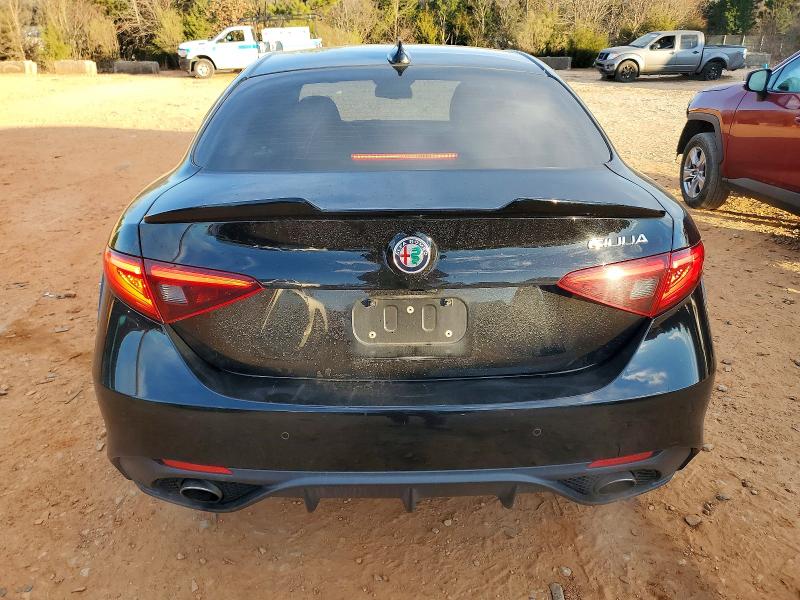 Photo 6 from auction – 2017 ALFA ROMEO GIULIA with VIN ZARFAEBN4H7544507