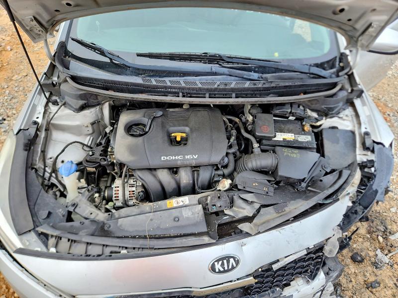 Photo 11 from auction – 2018 KIA FORTE with VIN 3KPFL4A71JE245645