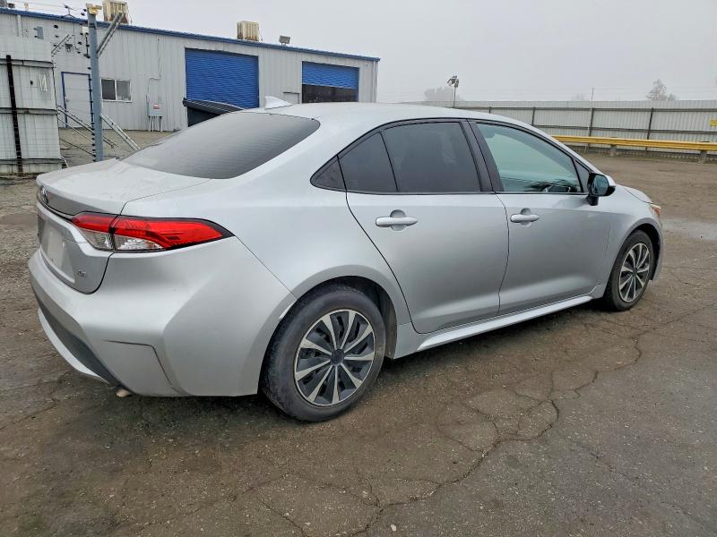 Photo 3 from auction – 2020 TOYOTA COROLLA LE with VIN JTDEPRAE5LJ101923