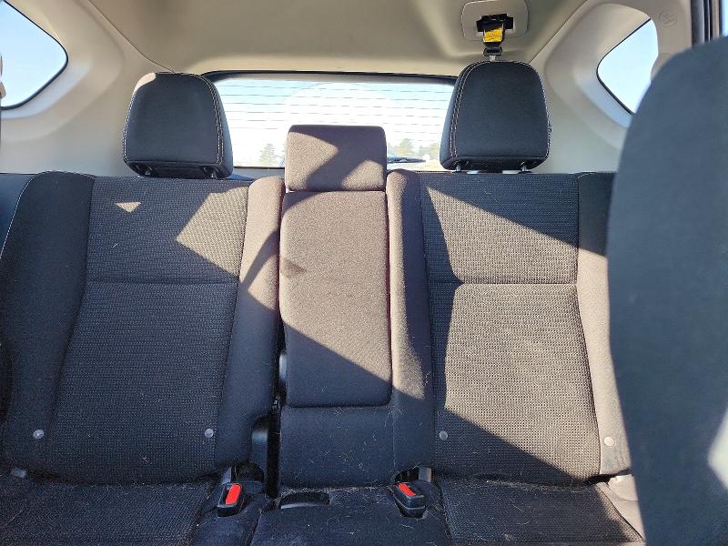 Photo 10 from auction – 2016 TOYOTA RAV4 with VIN 2T3RFREV8GW482642