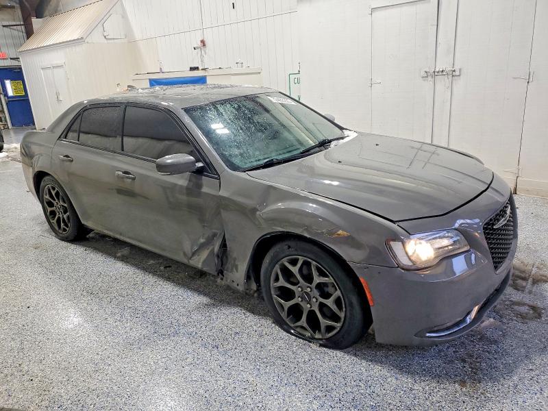 Photo 4 from auction – 2017 CHRYSLER 300 S with VIN 2C3CCAGG3HH628840