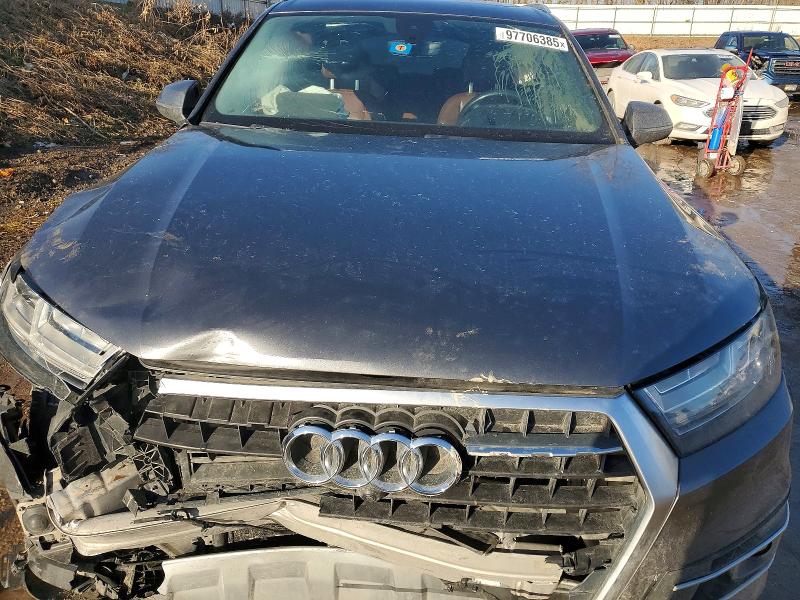 Photo 12 from auction – 2019 AUDI Q7 with VIN WA1VAAF73KD002750