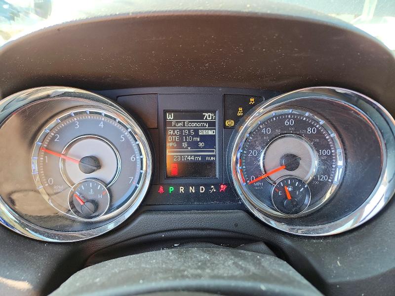 Photo 9 from auction – 2013 CHRYSLER TOWN & COU with VIN 2C4RC1CG6DR715244