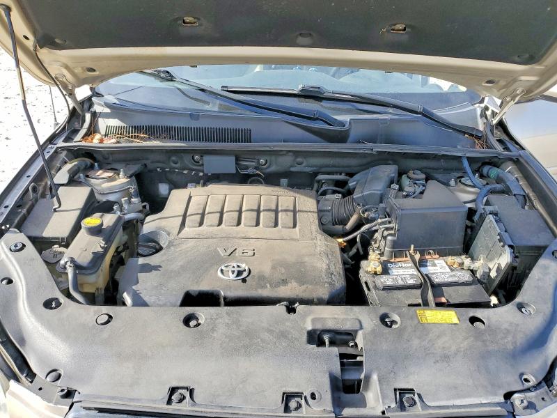 Photo 11 from auction – 2008 TOYOTA RAV4 LIMIT with VIN JTMBK31V386048342