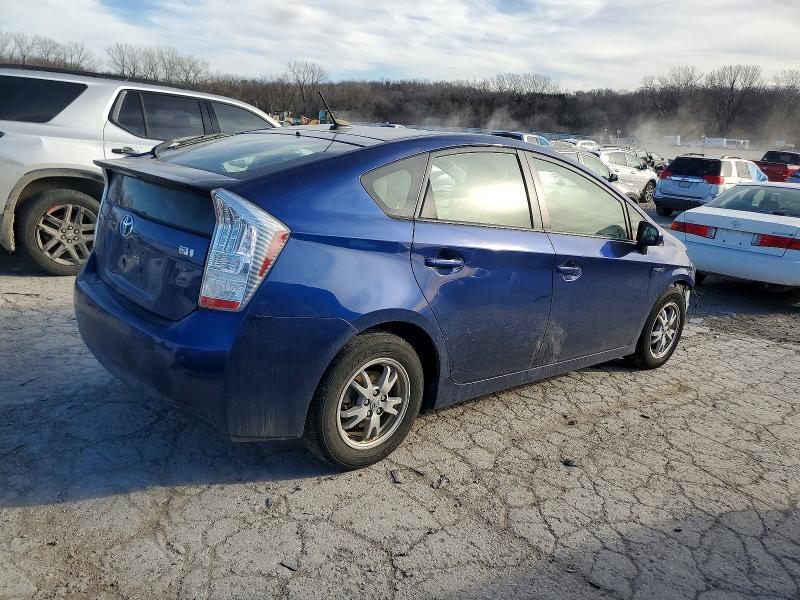 Photo 3 from auction – 2011 TOYOTA PRIUS with VIN JTDKN3DU0B5331322