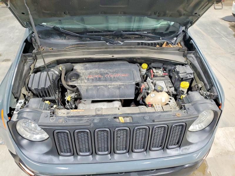 Photo 11 from auction – 2016 JEEP RENEGADE with VIN ZACCJBCTXGPD17963