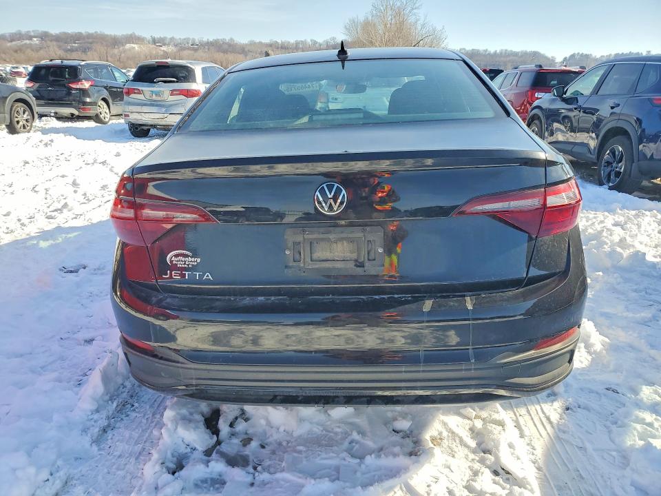Photo 6 from auction – 2023 VOLKSWAGEN JETTA SPOR with VIN 3VWBM7BU5PM023025