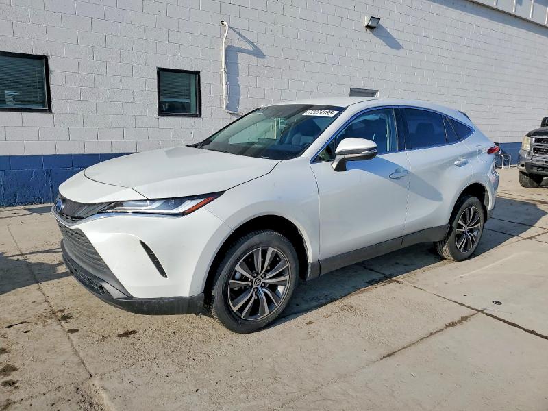 TOYOTA VENZA LE 2024 with VIN JTEAAAAH8RJ163431 - Photo from auction