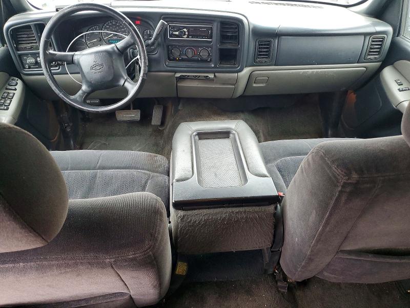 Photo 8 from auction – 2002 CHEVROLET SUBURBAN with VIN 3GNEC16T82G295729
