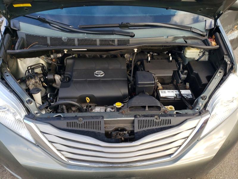 Photo 12 from auction – 2014 TOYOTA SIENNA XLE with VIN 5TDYK3DC4ES521844