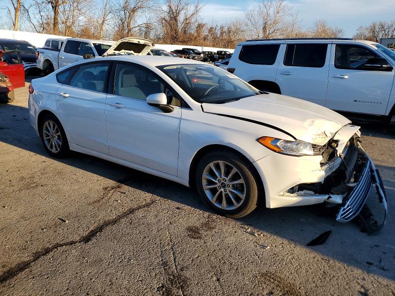 Photo 4 from auction – 2017 FORD FUSION SE with VIN 3FA6P0H74HR185095