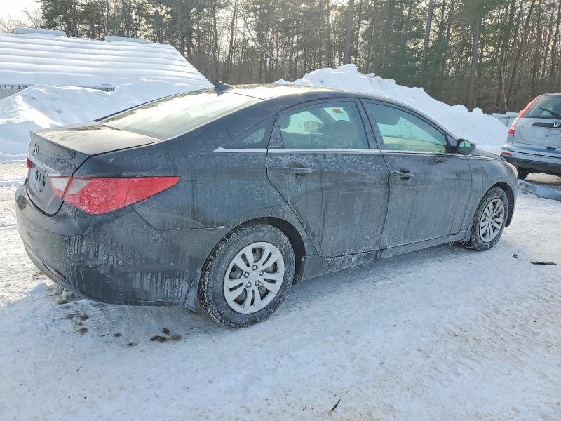 Photo 3 from auction – 2012 HYUNDAI SONATA with VIN 5NPEB4AC7CH365301