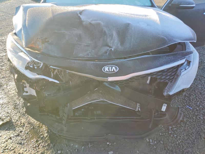 Photo 11 from auction – 2018 KIA OPTIMA with VIN 5XXGT4L34JG261070