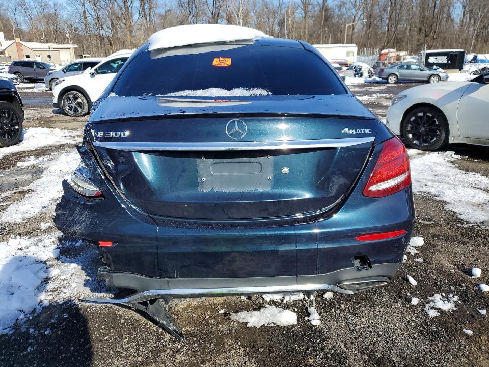 Photo 6 from auction – 2017 MERCEDES-BENZ E 300 4MAT with VIN WDDZF4KB8HA128011