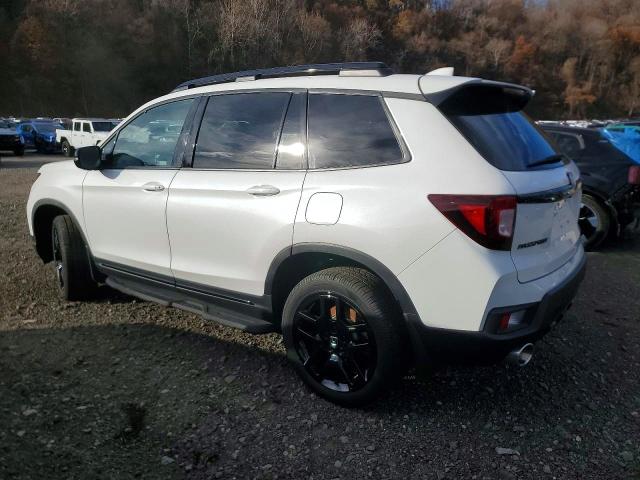 Photo 2 from auction – 2024 HONDA PASSPORT B with VIN 5FNYF8H81RB013770
