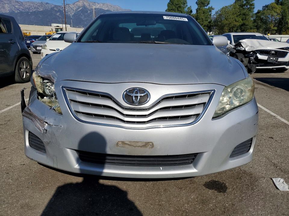 Photo 5 from auction – 2011 TOYOTA CAMRY BASE with VIN 4T1BF3EK1BU154288