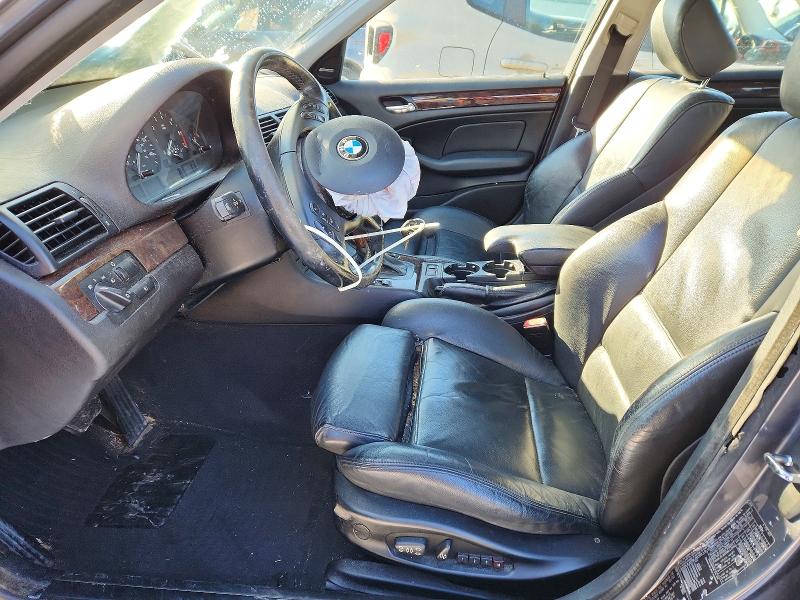 Photo 7 from auction – 2003 BMW 325 XIT with VIN WBAEP334X3PF02155