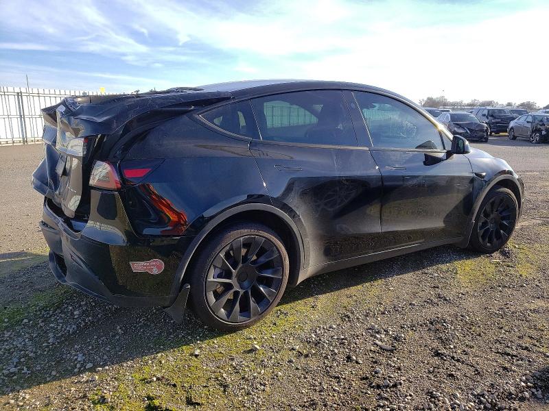 Photo 3 from auction – 2024 TESLA MODEL Y with VIN 7SAYGDEE9RF070141