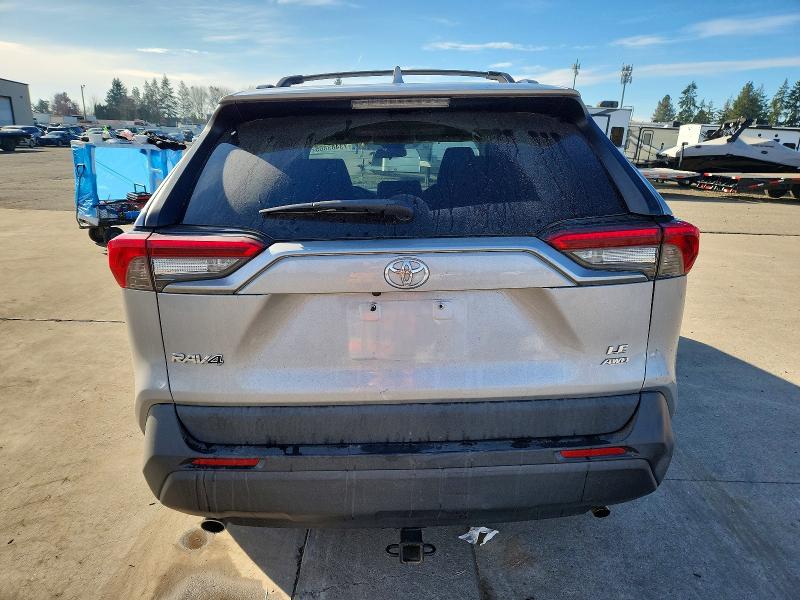 Photo 6 from auction – 2019 TOYOTA RAV4 with VIN 2T3F1RFV8KW027900