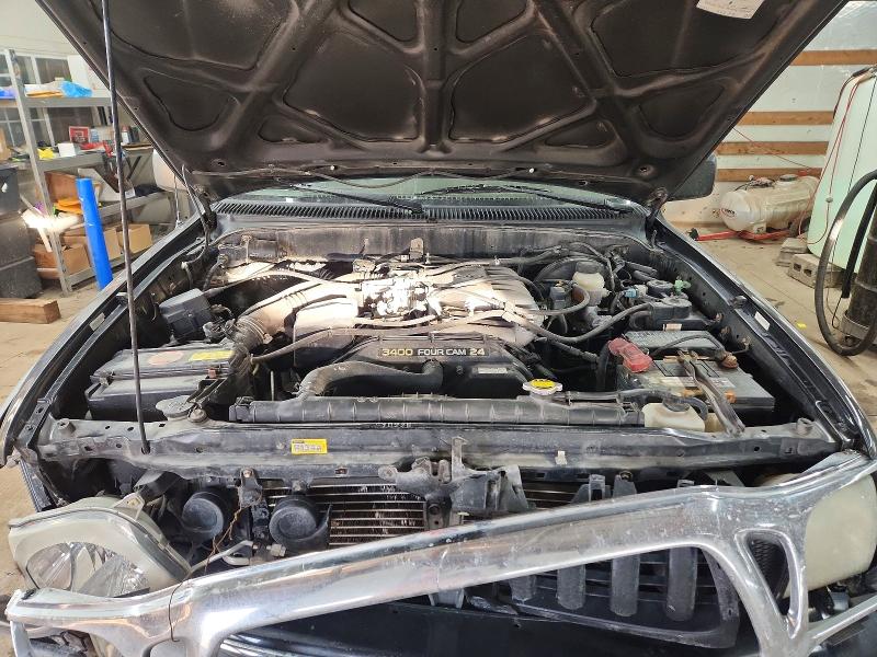 Photo 11 from auction – 2001 TOYOTA TACOMA XTR with VIN 5TEWN72N71Z838041