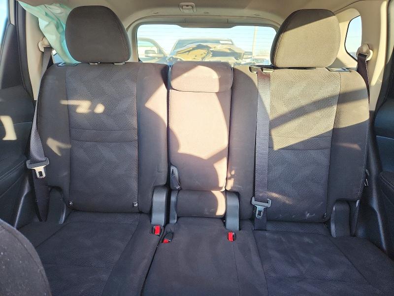Photo 10 from auction – 2015 NISSAN ROGUE S with VIN KNMAT2MV2FP568778