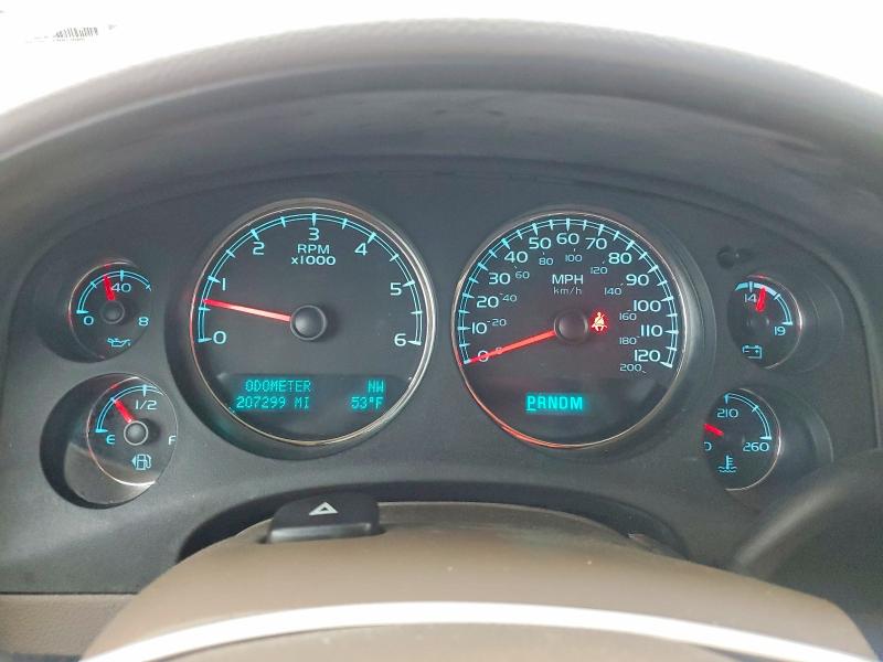 Photo 9 from auction – 2011 CHEVROLET TAHOE with VIN 1GNSCBE00BR270680