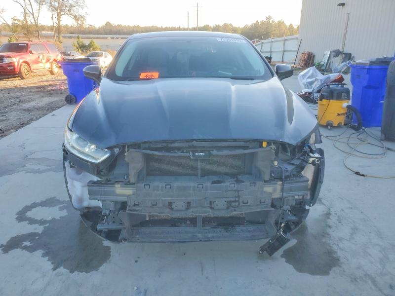 Photo 5 from auction – 2016 FORD FUSION S with VIN 3FA6P0G72GR337486
