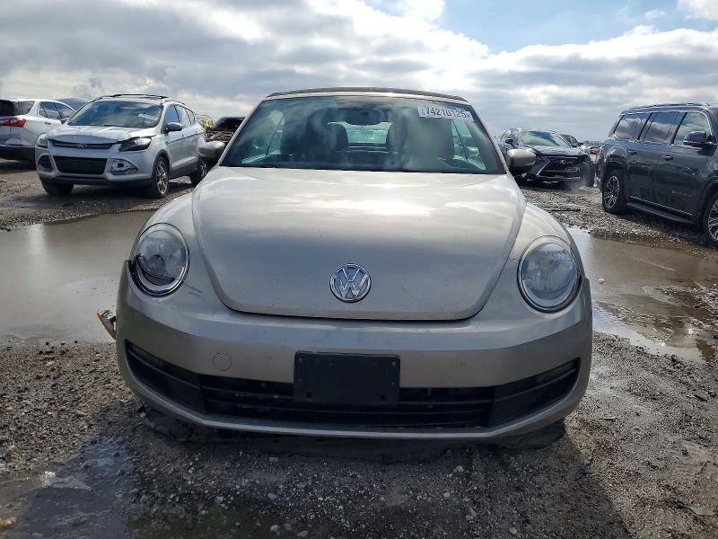 Photo 5 from auction – 2014 VOLKSWAGEN BEETLE with VIN 3VW507AT0EM815839