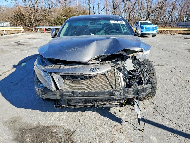 Photo 5 from auction – 2015 KIA OPTIMA with VIN 5XXGM4A75FG403825