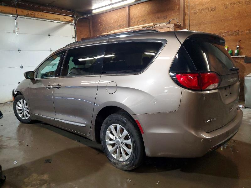 Photo 2 from auction – 2017 CHRYSLER PACIFICA T with VIN 2C4RC1BGXHR569812