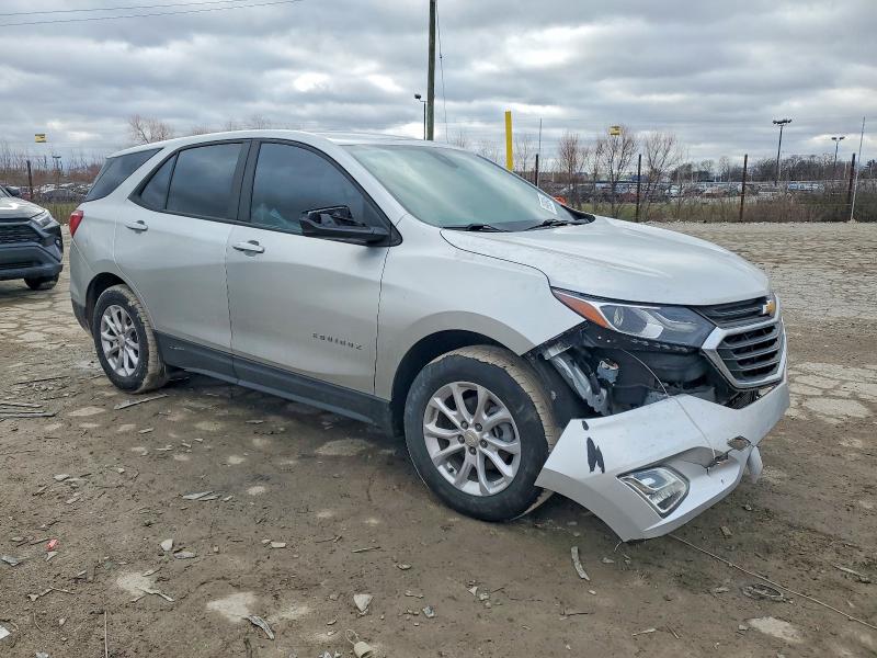 Photo 4 from auction – 2020 CHEVROLET EQUINOX with VIN 3GNAXHEV8LS632512