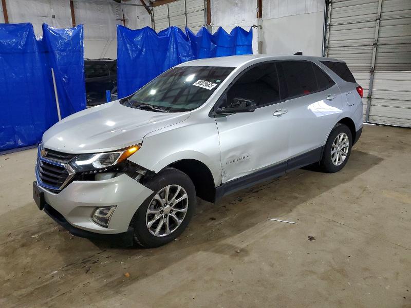 CHEVROLET EQUINOX 2018 with VIN 3GNAXHEV1JS539585 - Photo from auction
