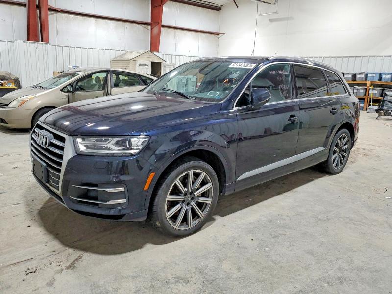 AUDI Q7 PREMIUM 2017 with VIN WA1AAAF72HD015450 - Photo from auction