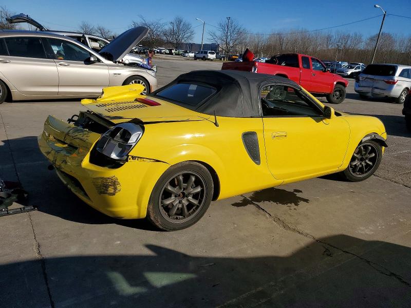 Photo 3 from auction – 2000 TOYOTA MR2 SPYDER with VIN JTDFR3208Y0007529