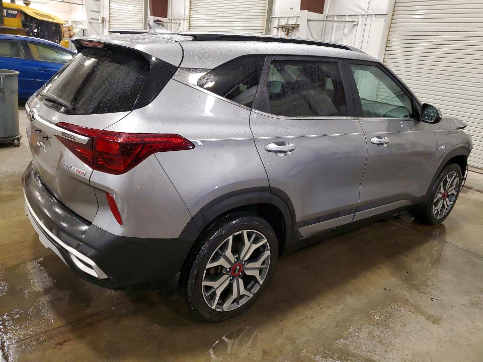 Photo 3 from auction – 2021 KIA SELTOS SX with VIN KNDETCA23M7158635