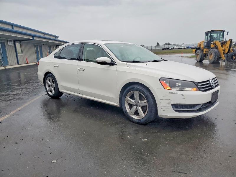 Photo 4 from auction – 2012 VOLKSWAGEN PASSAT with VIN 1VWBP7A30CC010288