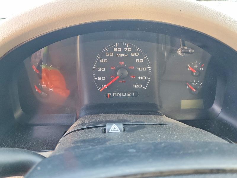 Photo 9 from auction – 2005 FORD F150 with VIN 1FTRX12W15NA60681