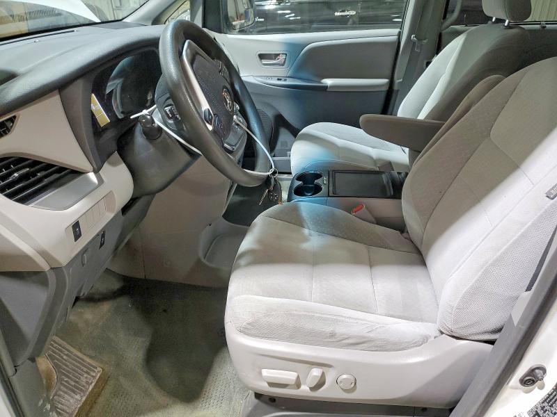 Photo 7 from auction – 2015 TOYOTA SIENNA LE with VIN 5TDJK3DC0FS115529