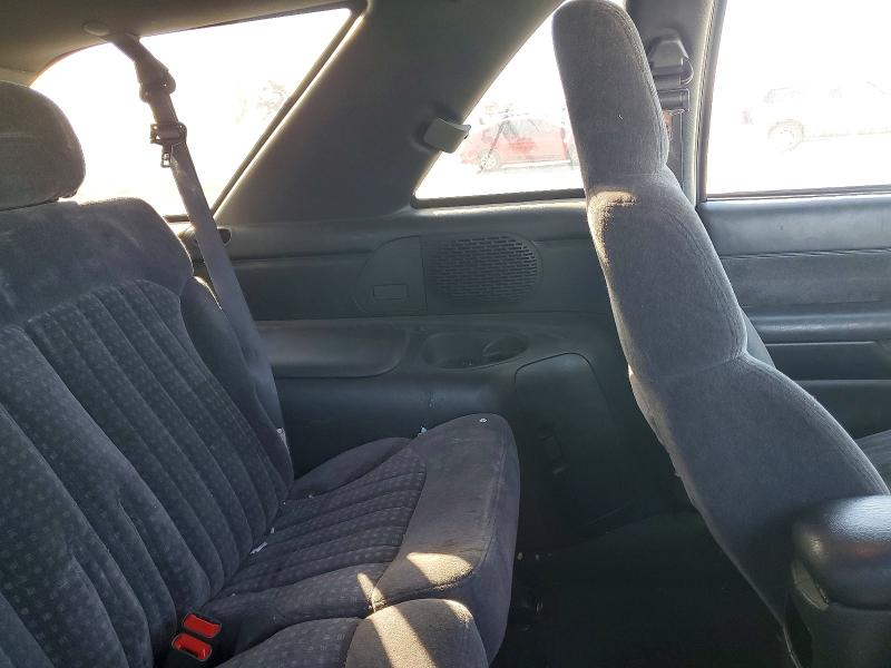 Photo 10 from auction – 1998 CHEVROLET BLAZER with VIN 1GNCT18W6WK169933