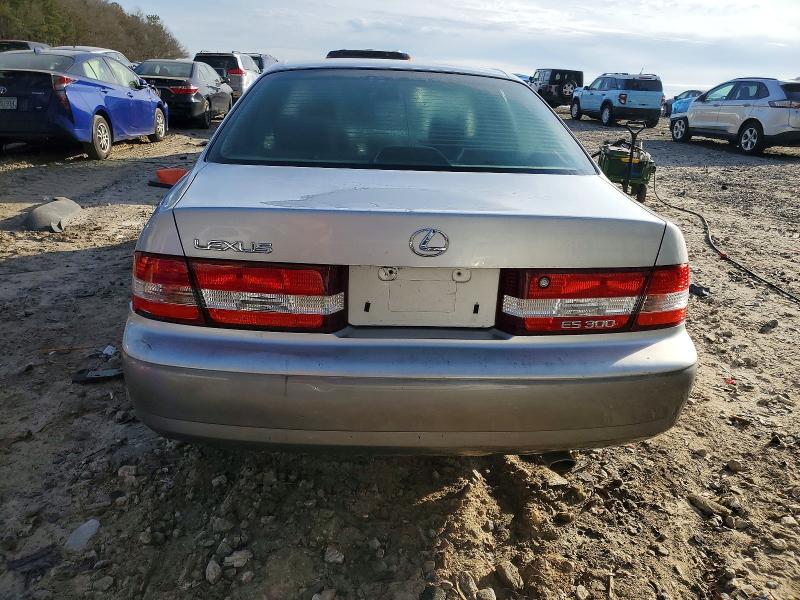 Photo 6 from auction – 2001 LEXUS ES 300 with VIN JT8BF28GX10329518