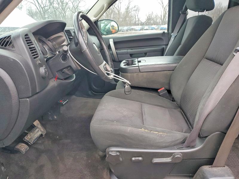 Photo 7 from auction – 2011 CHEVROLET SILVERADO with VIN 1GCRKSE08BZ390737
