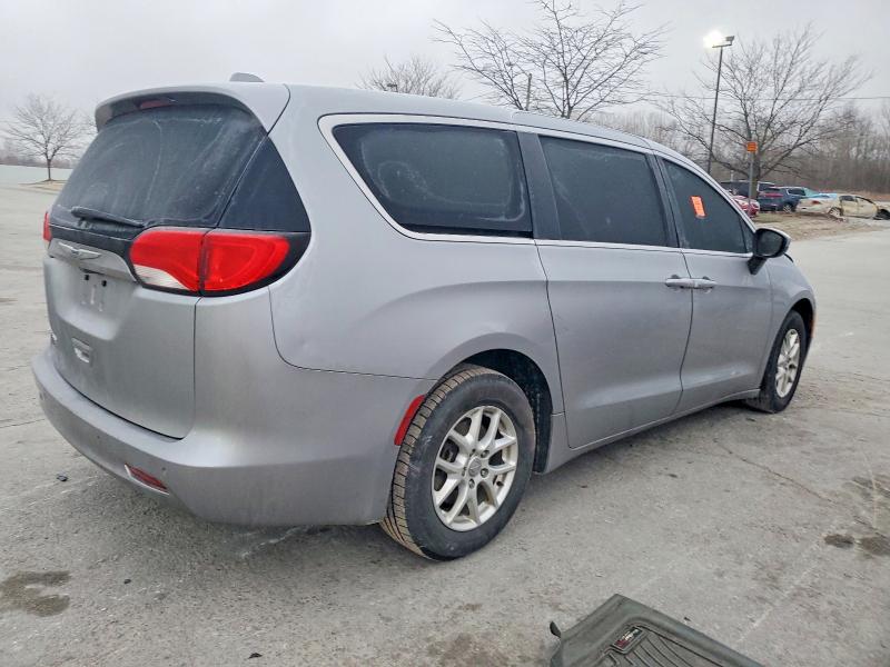Фото 3 с аукциона – 2018 CHRYSLER PACIFICA с VIN 2C4RC1CG8JR130452
