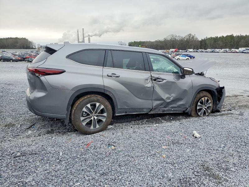 Photo 3 from auction – 2026 TOYOTA HIGHLANDER with VIN 5TDKDRBH6TS598522