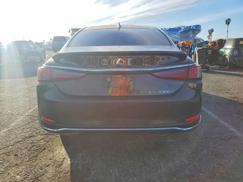 Photo 6 from auction – 2022 LEXUS ES 300H BA with VIN 58ADA1C17NU021411