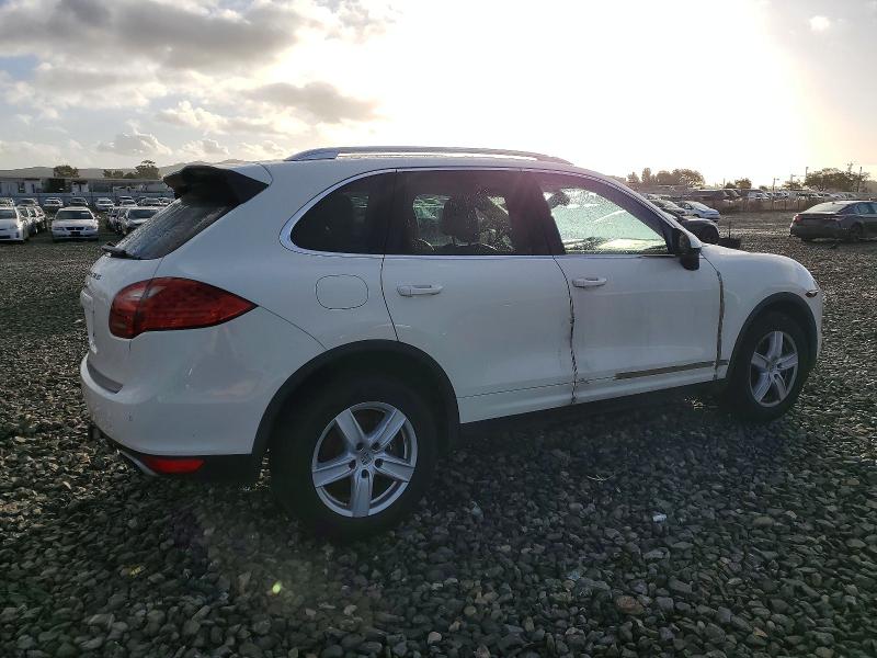 Photo 3 from auction – 2012 PORSCHE CAYENNE with VIN WP1AA2A28CLA04764
