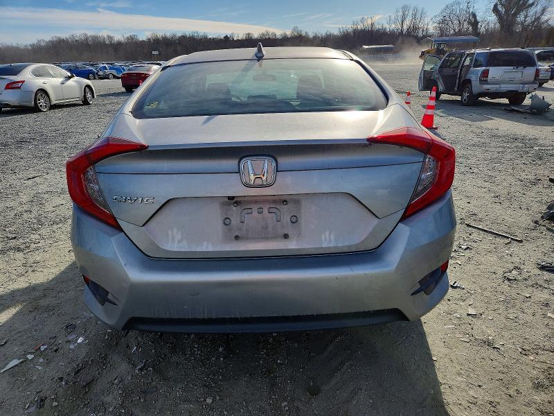 Photo 6 from auction – 2018 HONDA CIVIC with VIN 19XFC2F78JE203857