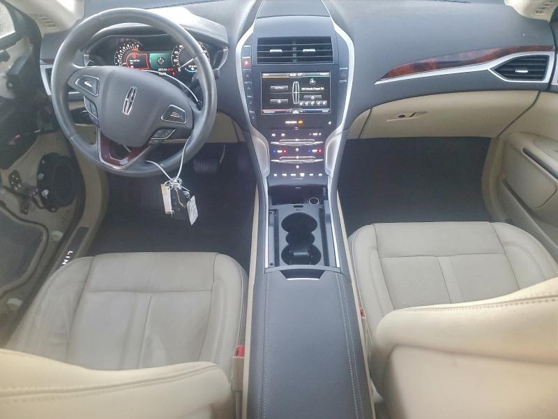 Photo 8 from auction – 2015 LINCOLN MKZ with VIN 3LN6L2G9XFR617962