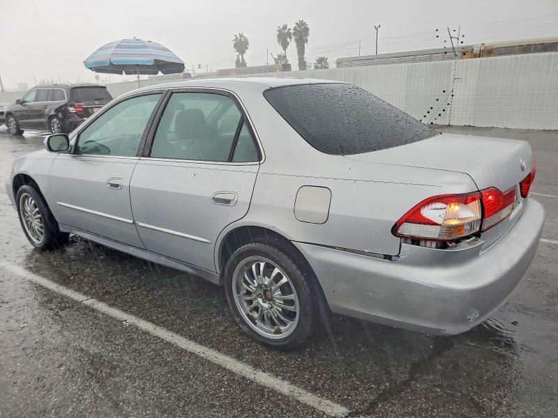 Photo 2 from auction – 2002 HONDA ACCORD with VIN 3HGCG66522G701119