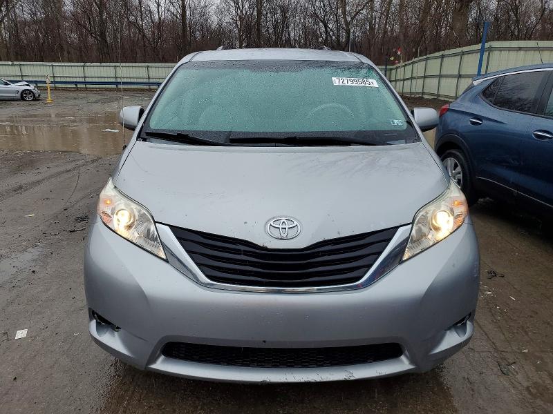 Photo 5 from auction – 2011 TOYOTA SIENNA LE with VIN 5TDKK3DC8BS089051
